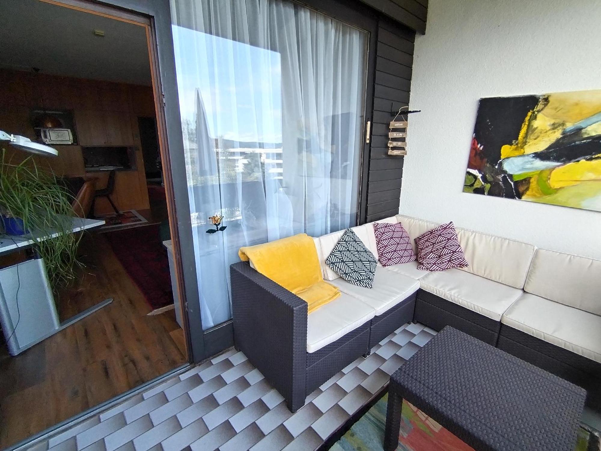 Waldeslust Warmbad Mit Balkon Und Privatem Parkplatz Lägenhet Villach Exteriör bild