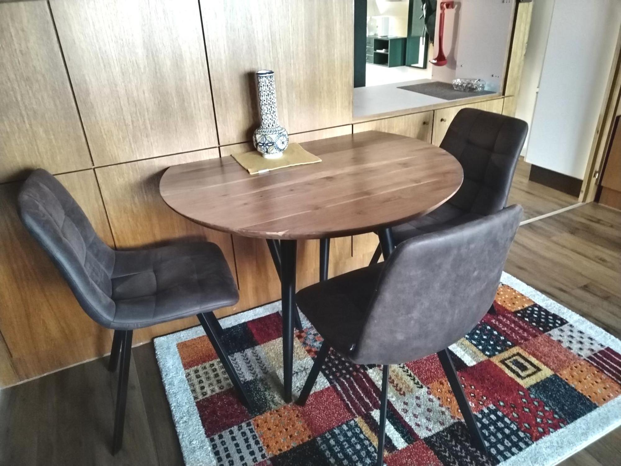 Waldeslust Warmbad Mit Balkon Und Privatem Parkplatz Lägenhet Villach Exteriör bild